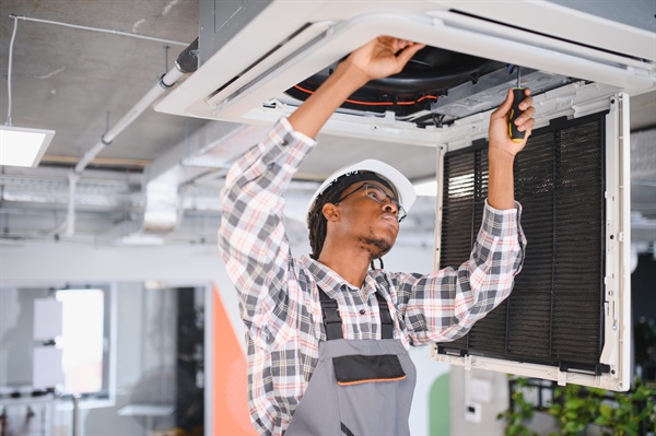 Commercial AC Repair vs. Replacement: Business Guide